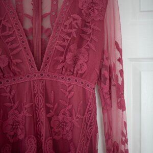 Women's Long Sleeve Shift Lace Overlay Purple Mauve Magenta Dress, Medium